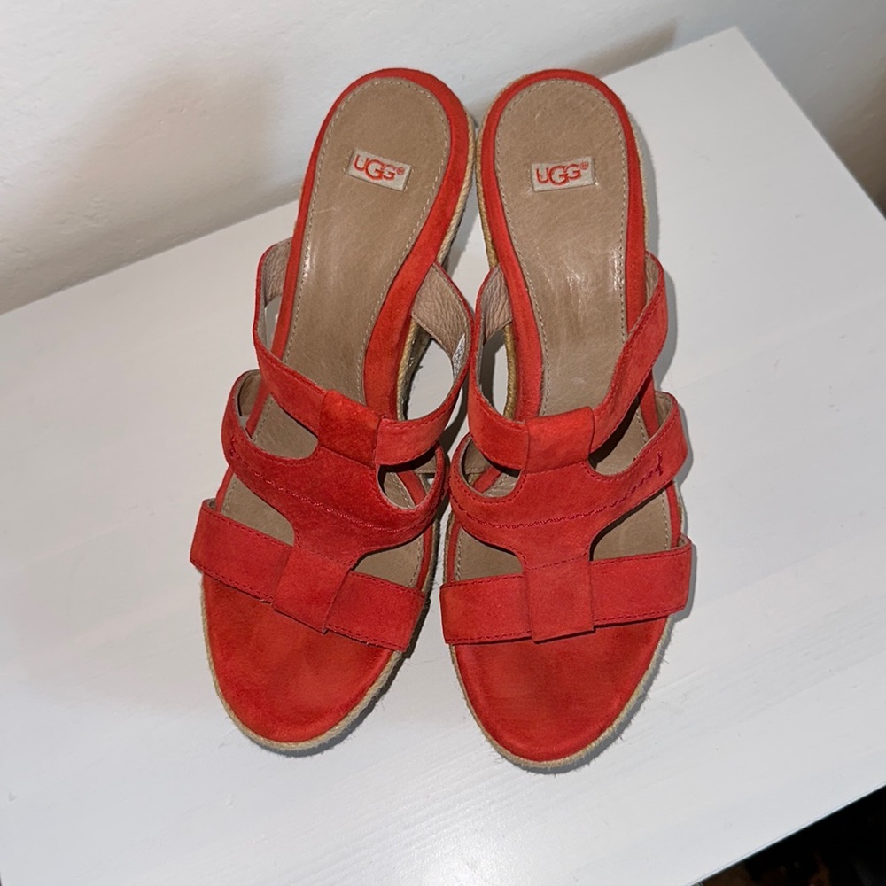 UGG TAWNIE  espadrille Coral Suede leather wedges 8.5